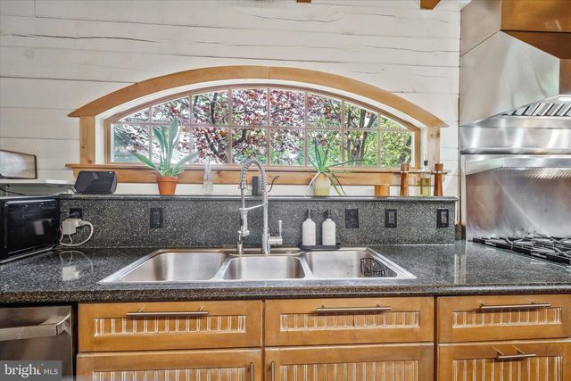 3432 MEMORIAL ST, Alexandria, VA 22306