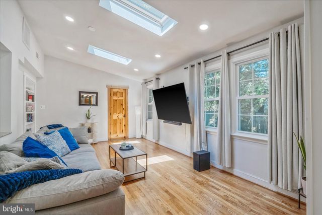 3432 MEMORIAL ST, Alexandria, VA 22306