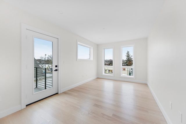 595 Broadway 301, Somerville, MA 02145