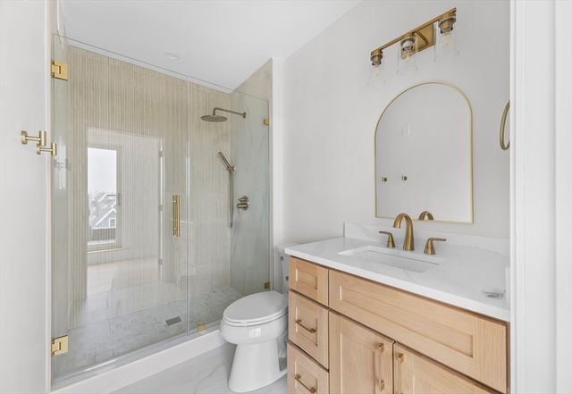 595 Broadway 301, Somerville, MA 02145