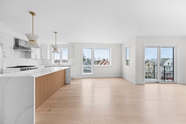 595 Broadway 301, Somerville, MA 02145