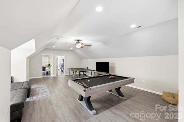 311 Charming Lane, Hendersonville, NC 28792