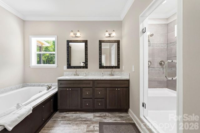 311 Charming Lane, Hendersonville, NC 28792
