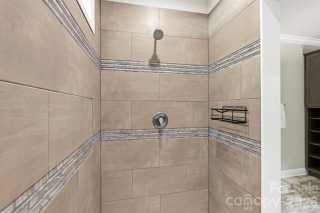 311 Charming Lane, Hendersonville, NC 28792