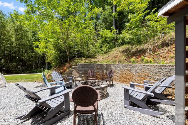 311 Charming Lane, Hendersonville, NC 28792