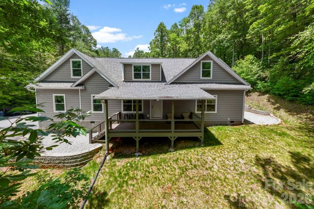 311 Charming Lane, Hendersonville, NC 28792