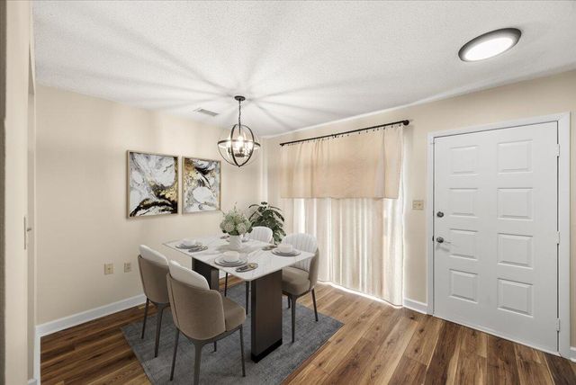 14 Falcon Ridge Lane, Fort Walton Beach, FL 32547