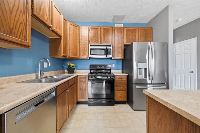 184 Southern Valley, Adams Twp, PA 16046