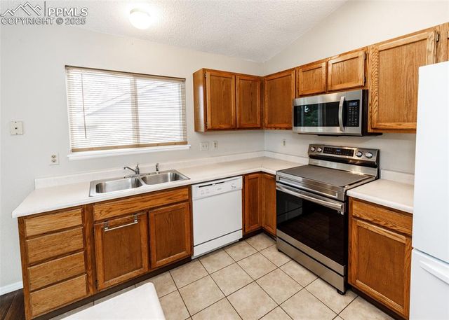 5160 Quill Drive, Colorado Springs, CO 80911