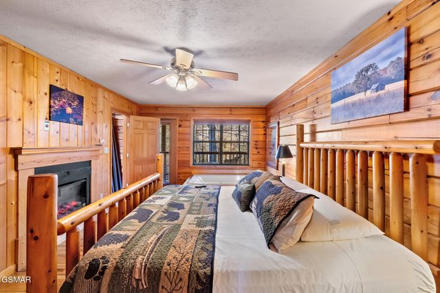 1509 Bears Den Way, Sevierville, TN 37862