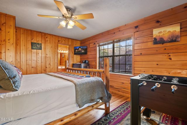 1509 Bears Den Way, Sevierville, TN 37862