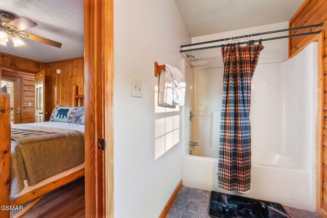 1509 Bears Den Way, Sevierville, TN 37862