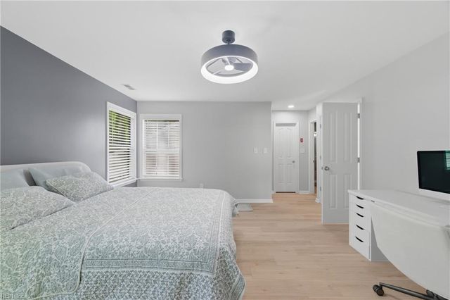 114 Spoon CT, Yorktown, VA 23693