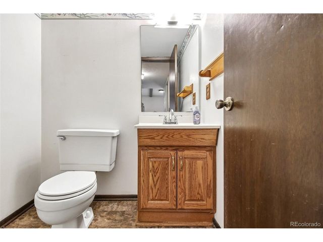 7322 S Downing Cir E, Centennial, CO 80122