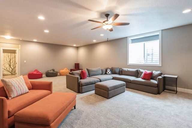 590 NE Meridian Drive, Waukee, IA 50263