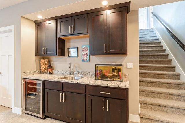590 NE Meridian Drive, Waukee, IA 50263