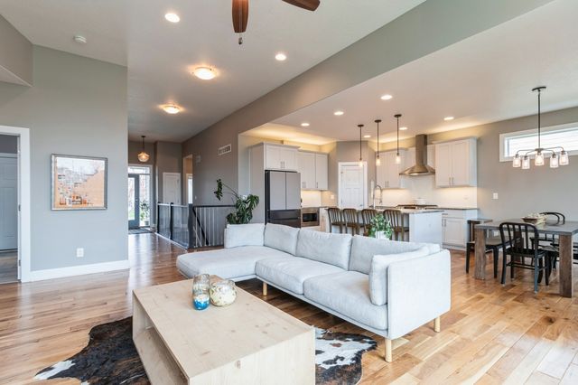 590 NE Meridian Drive, Waukee, IA 50263