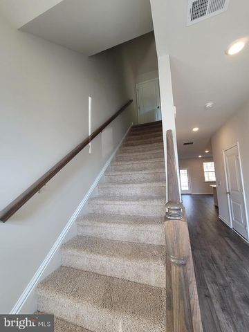 29 PEREGRINE WAY, Burlington, NJ 08016