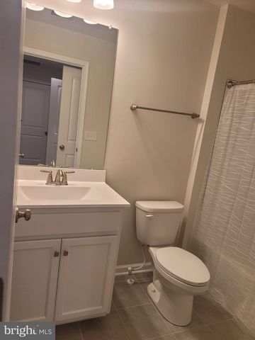 29 PEREGRINE WAY, Burlington, NJ 08016