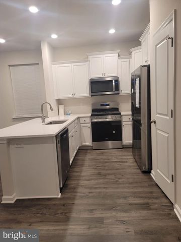 29 PEREGRINE WAY, Burlington, NJ 08016