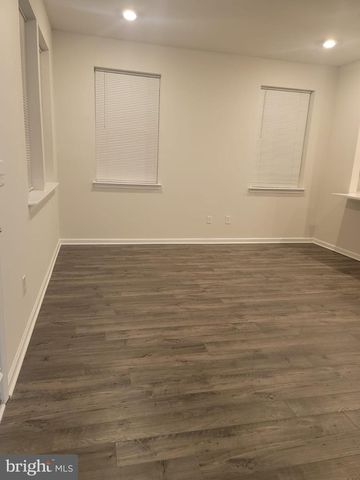 29 PEREGRINE WAY, Burlington, NJ 08016