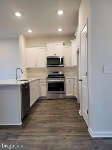 29 PEREGRINE WAY, Burlington, NJ 08016