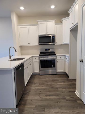 29 PEREGRINE WAY, Burlington, NJ 08016