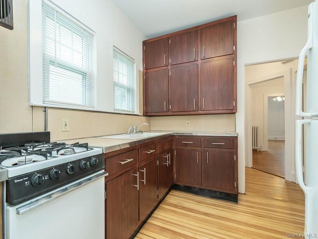 70 Central Avenue 1st Floor, Sea Cliff, NY 11579