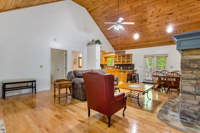 1514 Villa Drive, Ellijay, GA 30504