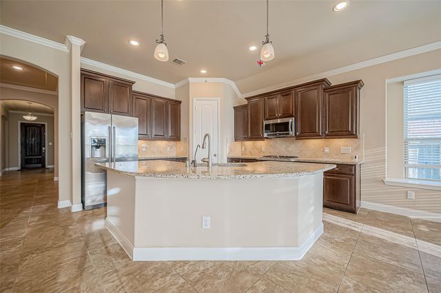 10839 Paula Bluff Lane, Cypress, TX 77433