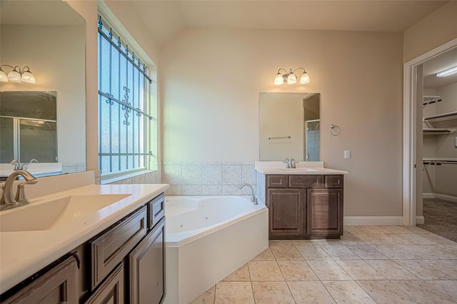 10839 Paula Bluff Lane, Cypress, TX 77433