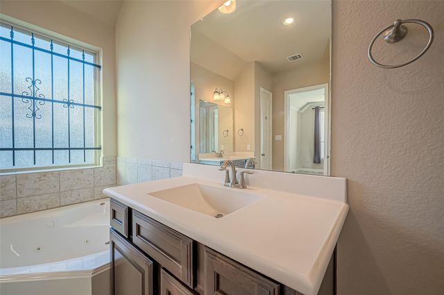 10839 Paula Bluff Lane, Cypress, TX 77433