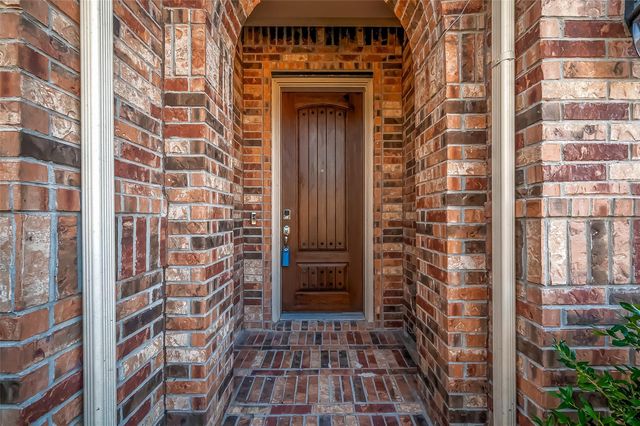 10839 Paula Bluff Lane, Cypress, TX 77433