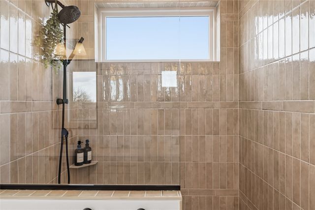 3034 NW Beechwood Drive, Grimes, IA 50111