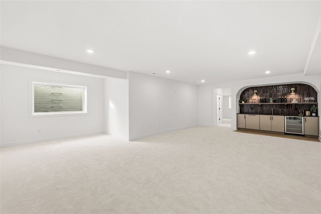 3034 NW Beechwood Drive, Grimes, IA 50111