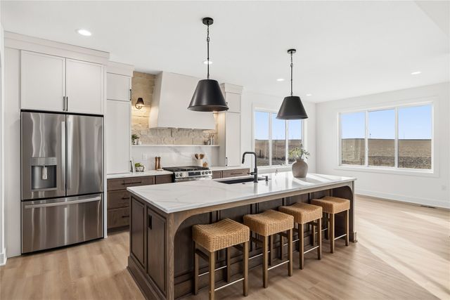 3034 NW Beechwood Drive, Grimes, IA 50111