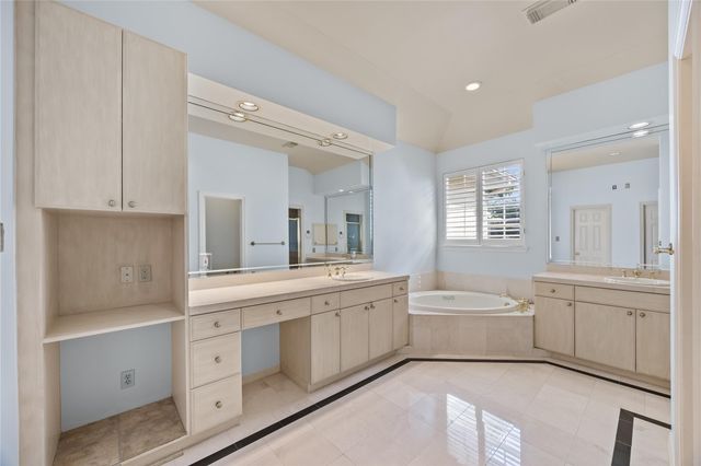 42 Milan Estates, Houston, TX 77056