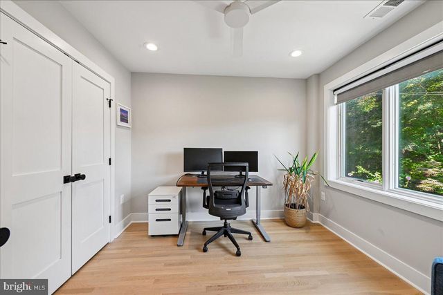 655 E ST SE, Washington, DC 20003