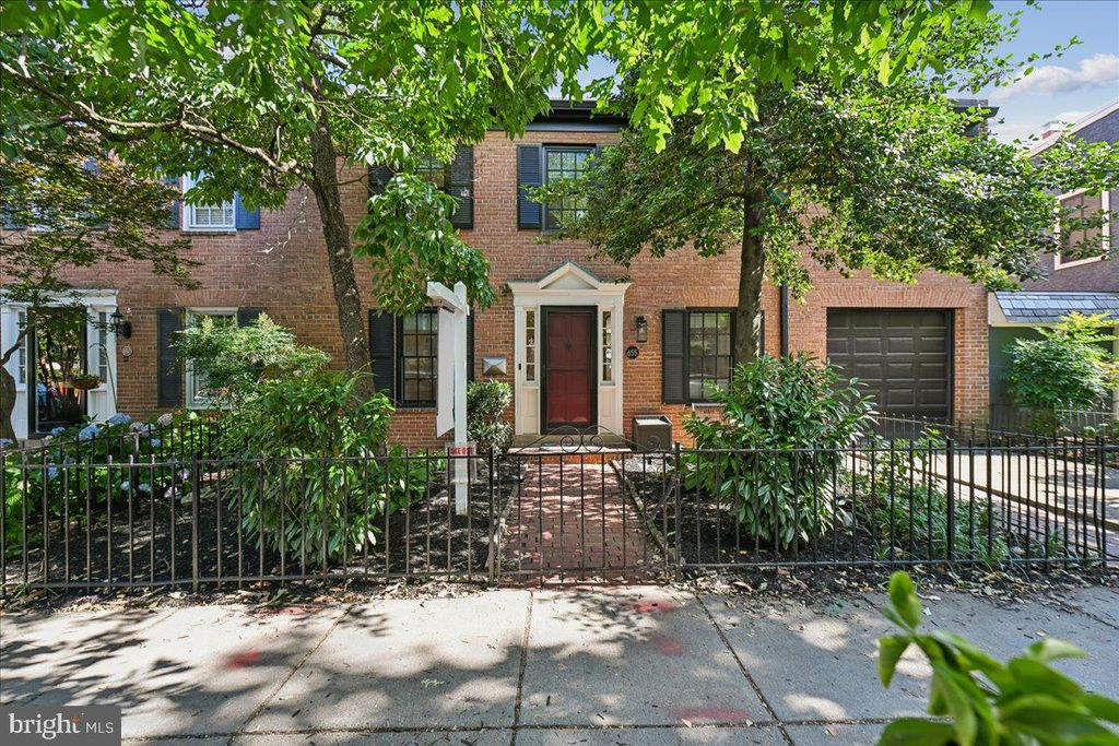 655 E ST SE, Washington, DC 20003