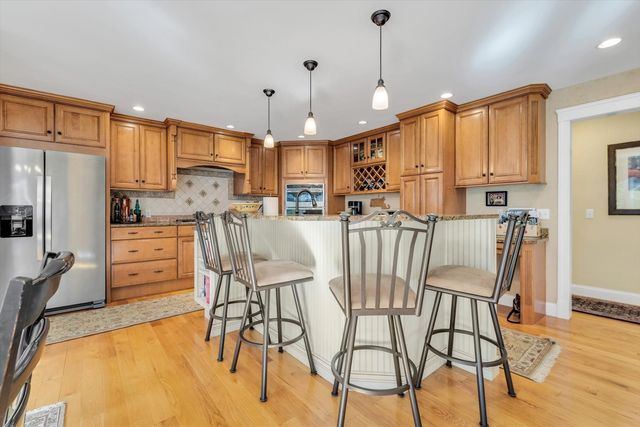 11 Manor Drive, Sandwich, MA 02537