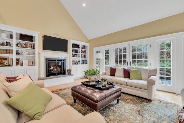 11 Manor Drive, Sandwich, MA 02537