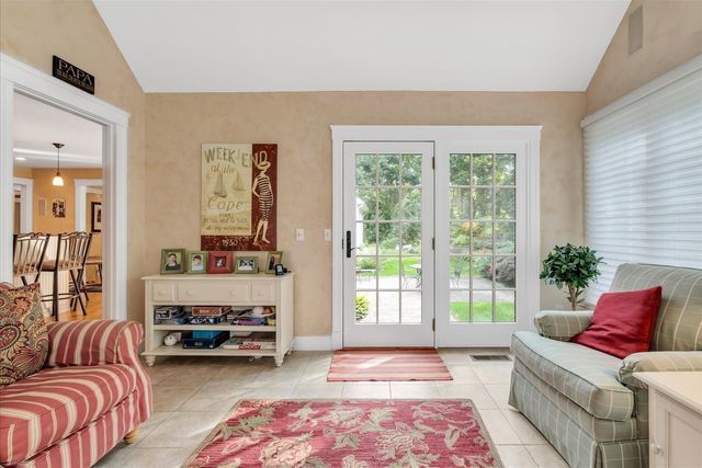 11 Manor Drive, Sandwich, MA 02537