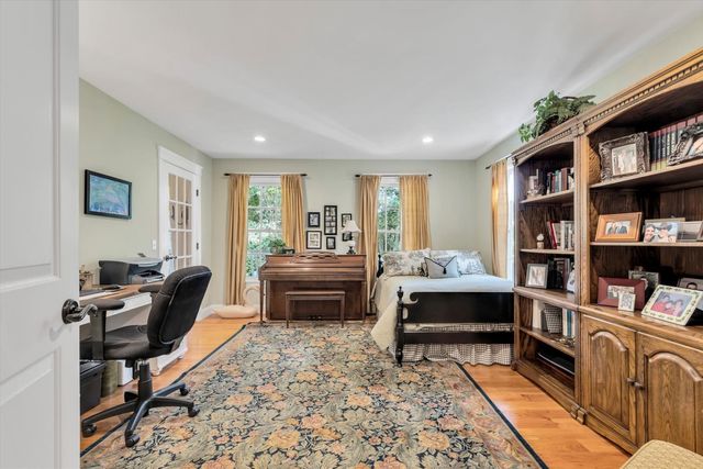 11 Manor Drive, Sandwich, MA 02537