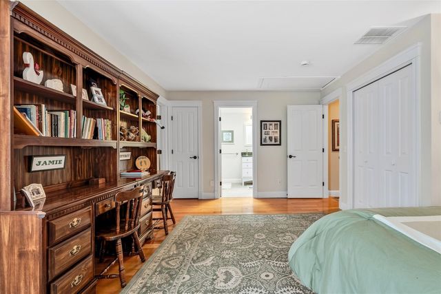 11 Manor Drive, Sandwich, MA 02537