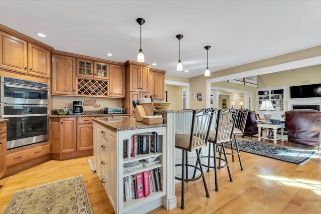 11 Manor Drive, Sandwich, MA 02537