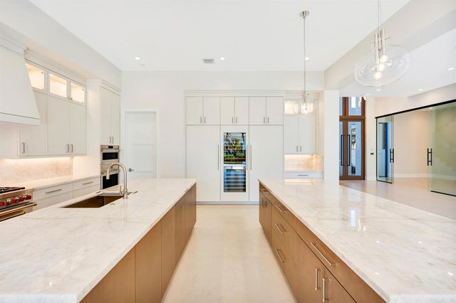 112 Regatta Drive, Jupiter, FL 33477