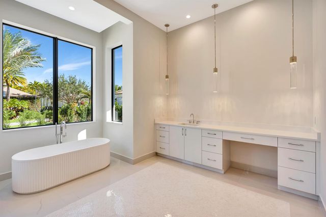 112 Regatta Drive, Jupiter, FL 33477