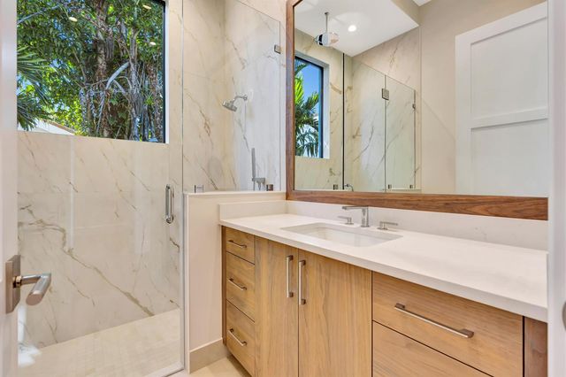 112 Regatta Drive, Jupiter, FL 33477