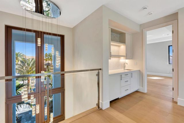 112 Regatta Drive, Jupiter, FL 33477