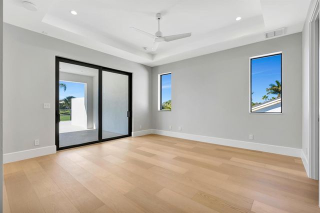 112 Regatta Drive, Jupiter, FL 33477